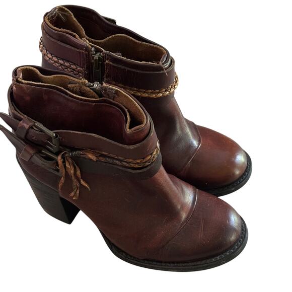 Freebird Lion Block Heel Ankle Strap Brown Leather Boots Size 7